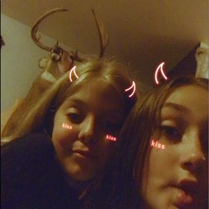 Meet your Posher, Alyssa-karis